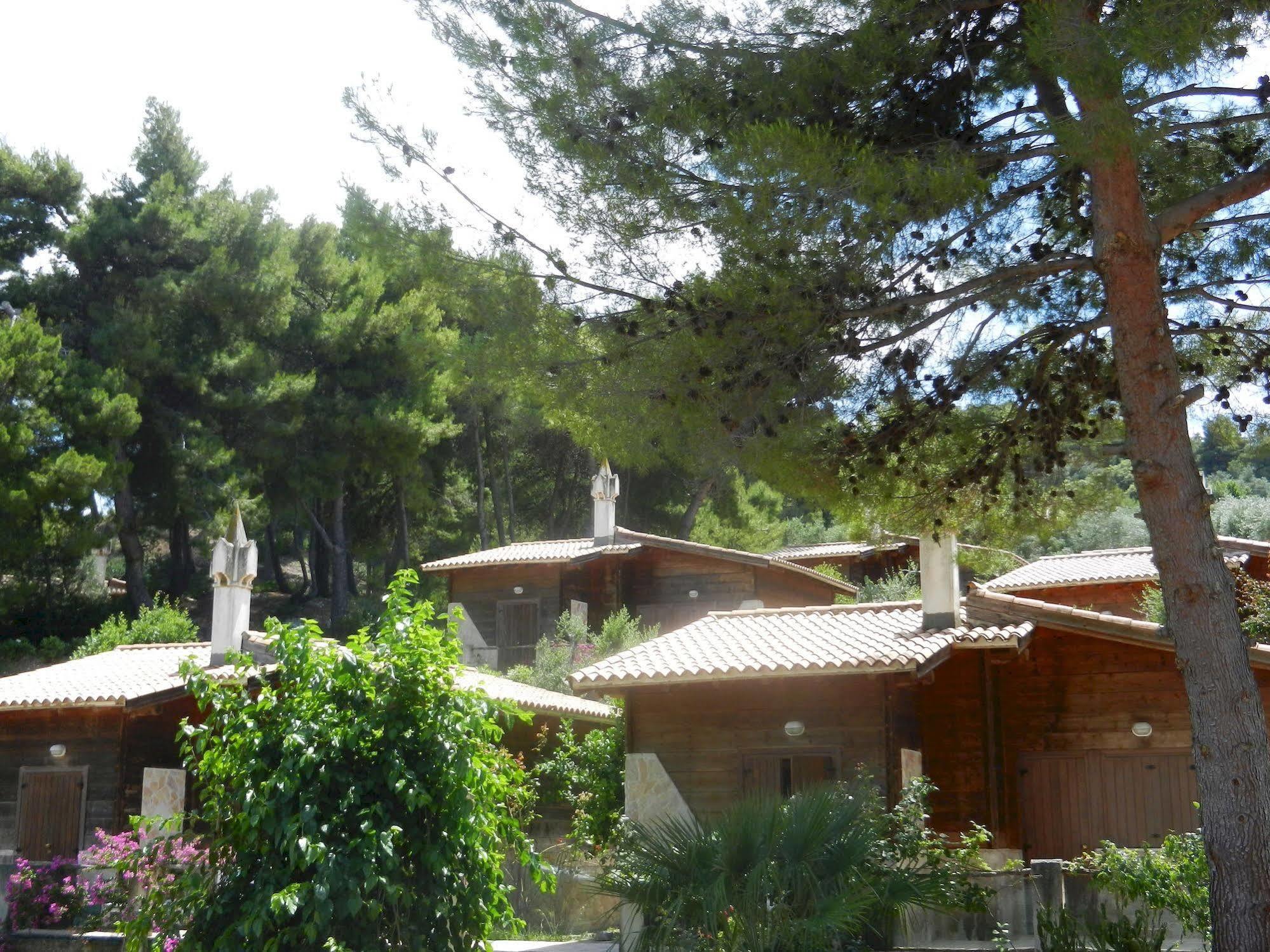 Tenuta Molino Di Mare- Ecoresort Con Villini Rodi Garganico Exterior photo